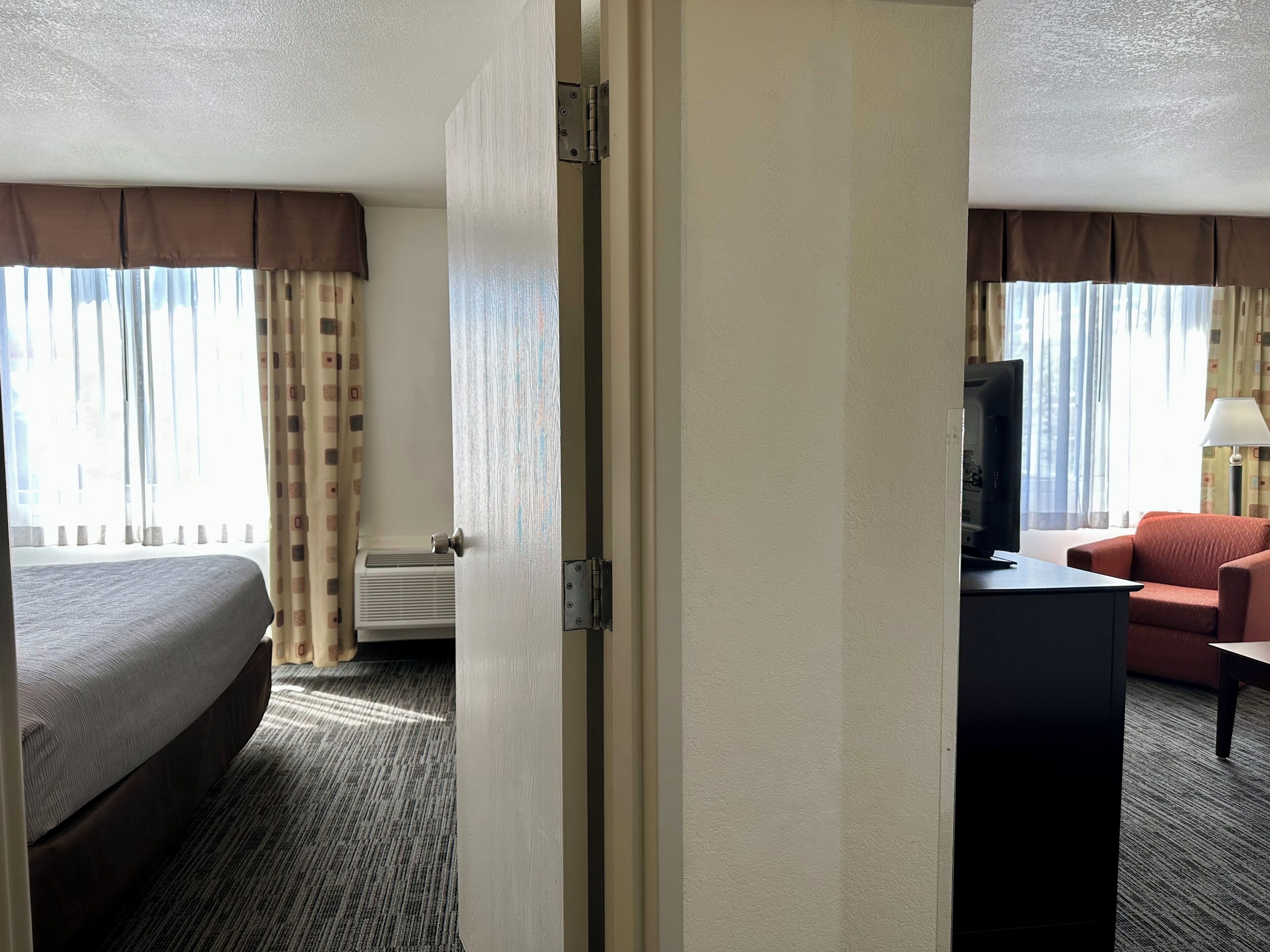 Suite, 1 King Bed, Non Smoking | Living area | LED TV