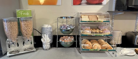 Café da manhã continental grátis todos os dias