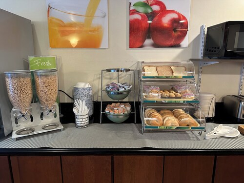 Quality Inn & Suites Everett