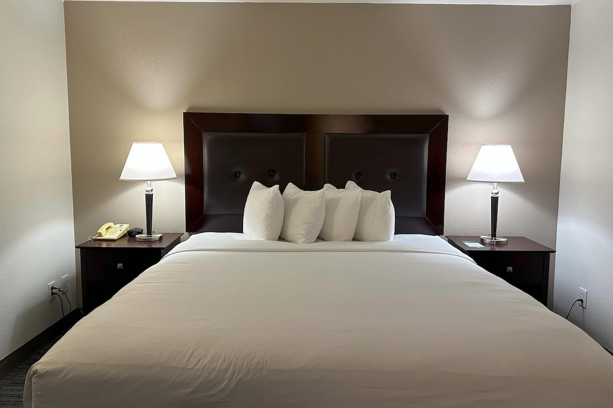 Room, Multiple Beds, Non Smoking | Pillowtop beds, desk, laptop workspace, blackout drapes