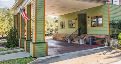 Suburban Studios Tallahassee near University