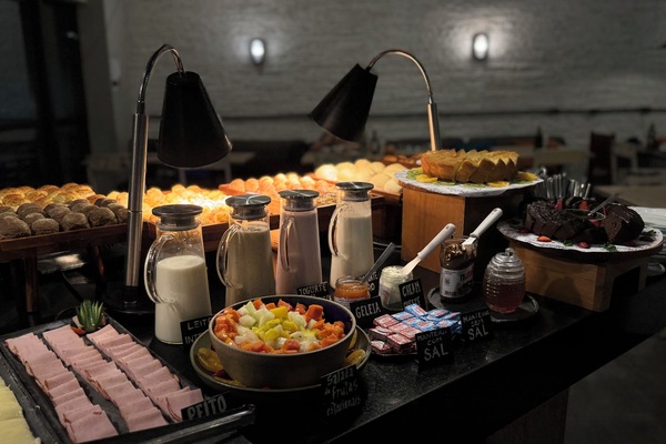 Daily buffet breakfast for a fee