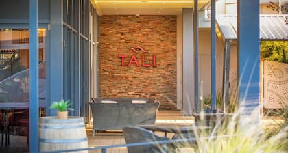 Crowne Plaza Alice Springs Lasseters by IHG