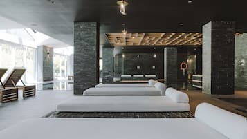 Couples treatment room(s), sauna, steam room, Turkish bath/hammam