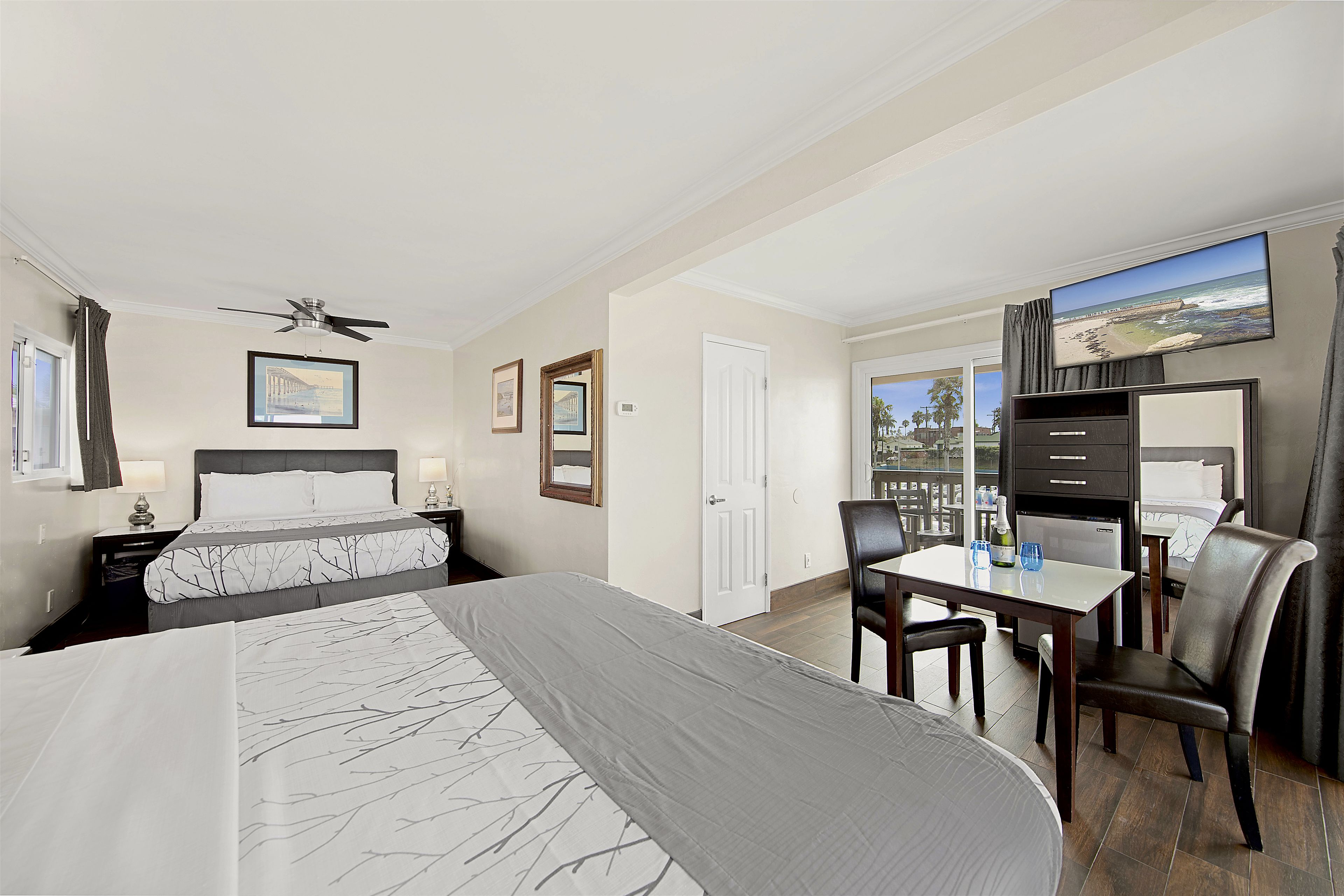 1 bedroom, desk, iron/ironing board, free cots/infant beds