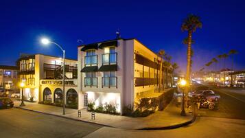 Front of property - evening/night