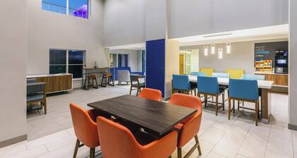 Holiday Inn Express & Suites Vicksburg by IHG