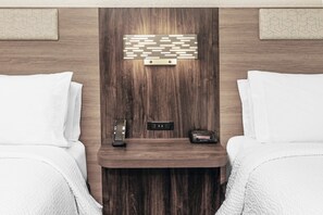 Standard Room, 2 Queen Beds | Room amenity - Holiday Inn Express & Suites Vicksburg by IHG (Vicksburg)