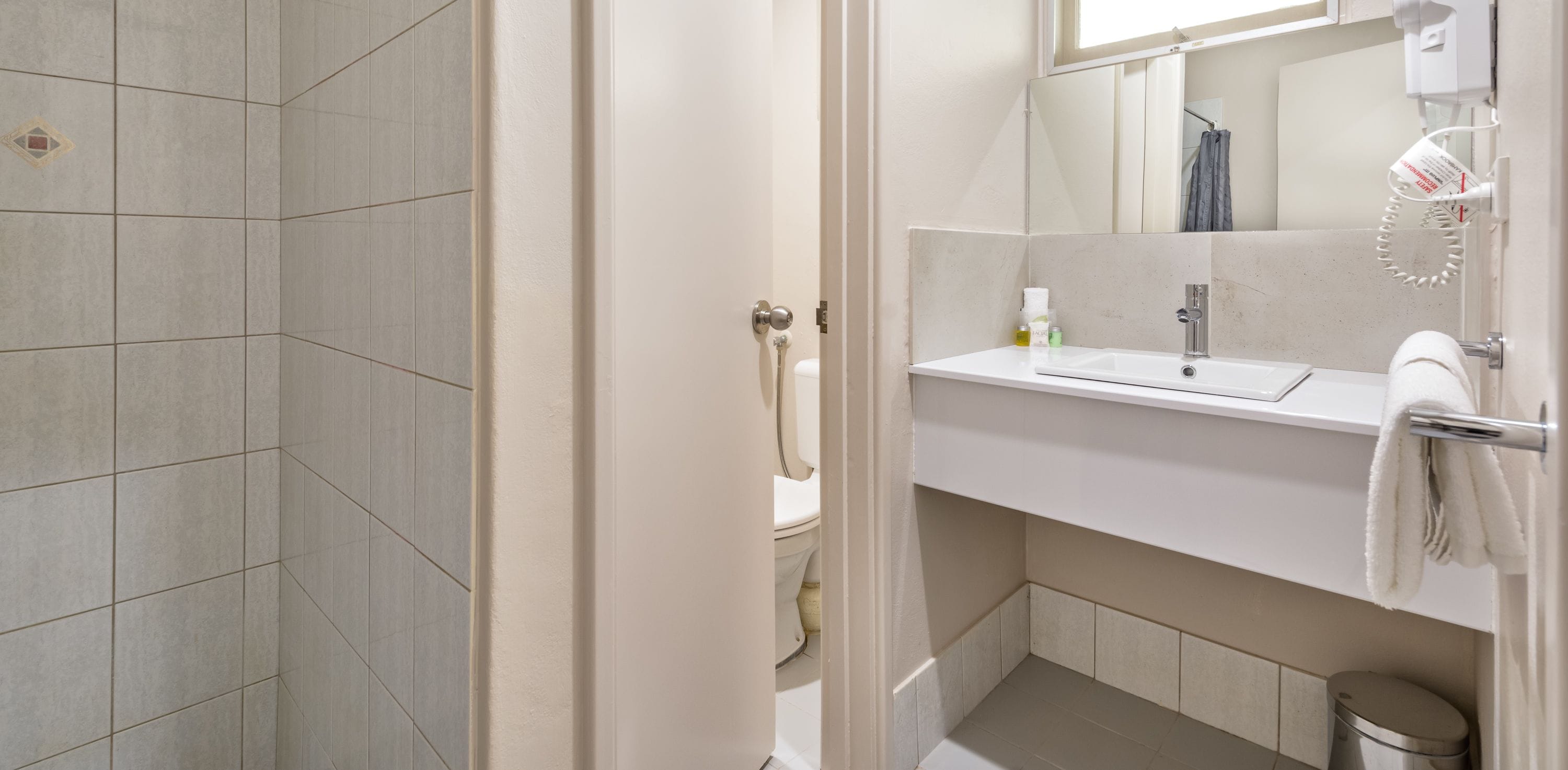 Shower, free toiletries, hair dryer, towels