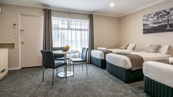 Deluxe Family Room, Free Wi-Fi & Parking