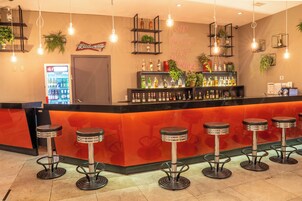 酒吧（店内）