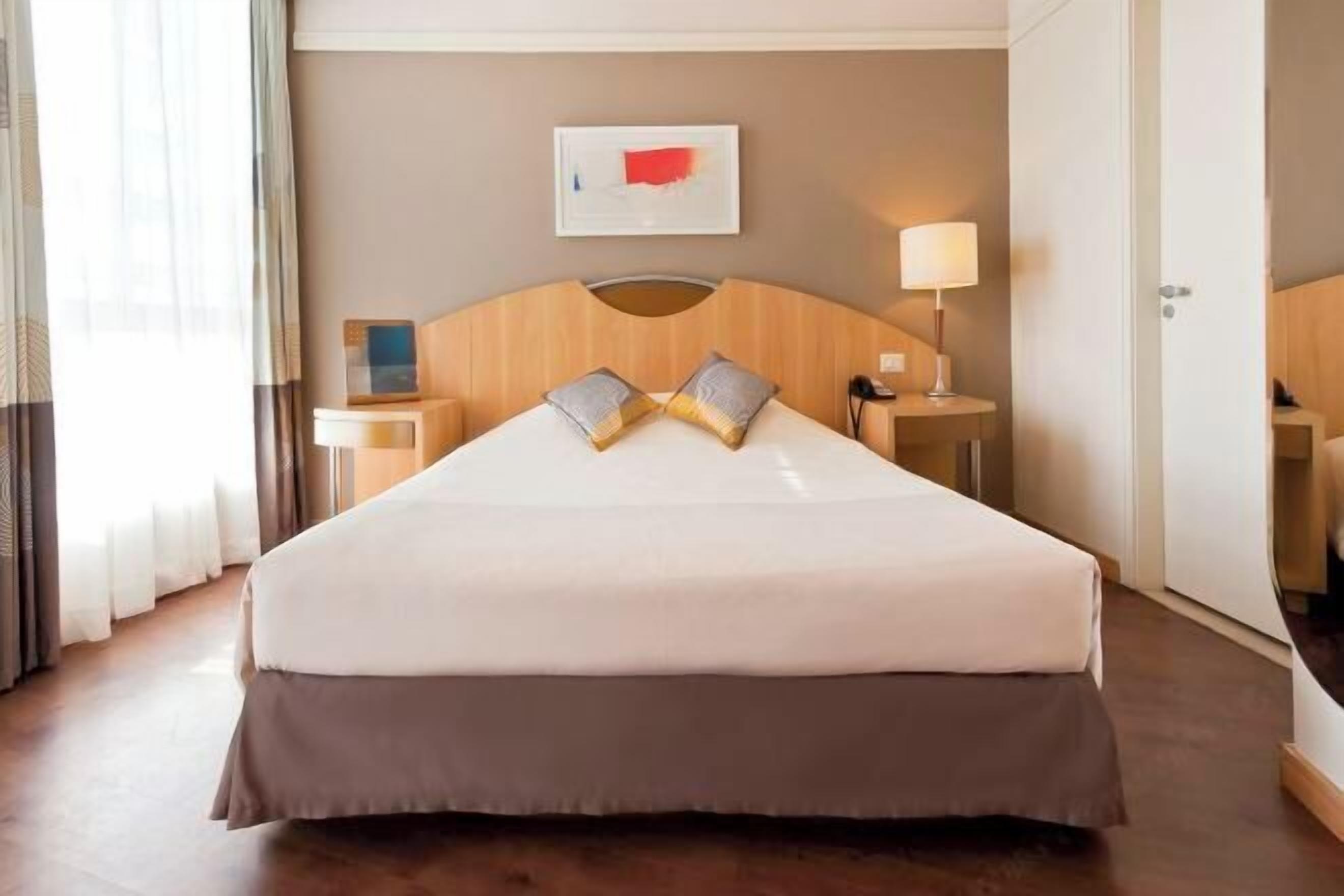 Minibar, in-room safe, desk, blackout drapes