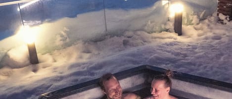 Sauna, Whirlpool, Dampfbad, Körperbehandlungen, Aromatherapie