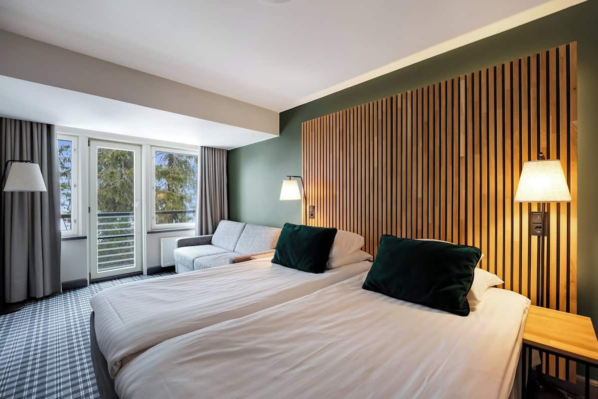 superior room, 1 king bed (extra bed possible) | blackout curtains, iron/ironing board, travel cot, free wifi