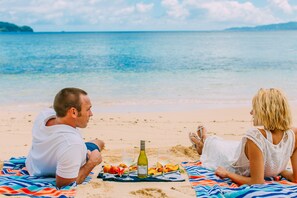Breakfast, lunch, dinner served; beach views  - Qamea Resort and Spa Fiji (Qamea Island)