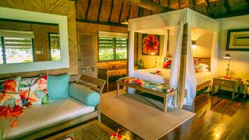 Egyptian cotton sheets, premium bedding, minibar, in-room safe