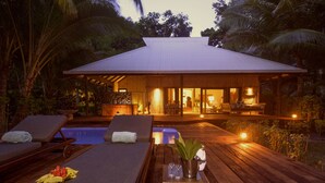 Unclassified image, 4 of 126, button - Qamea Resort and Spa Fiji (Qamea Island)