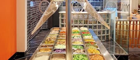 Frühstück, Mittagessen, Abendessen, asiatische Küche
