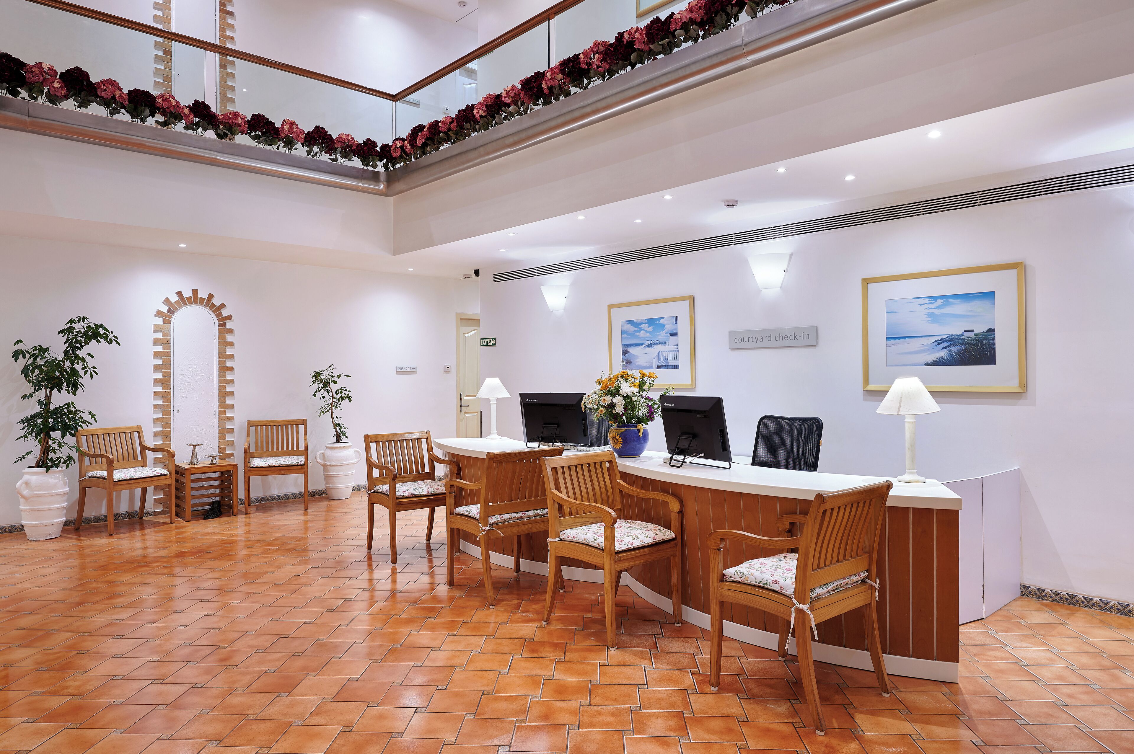 Photo - The Gordon House Hotel - Near Gateway Of India