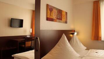 Standard Single Room | Premium bedding, pillowtop beds, in-room safe, desk