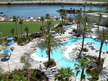 2 piscinas al aire libre