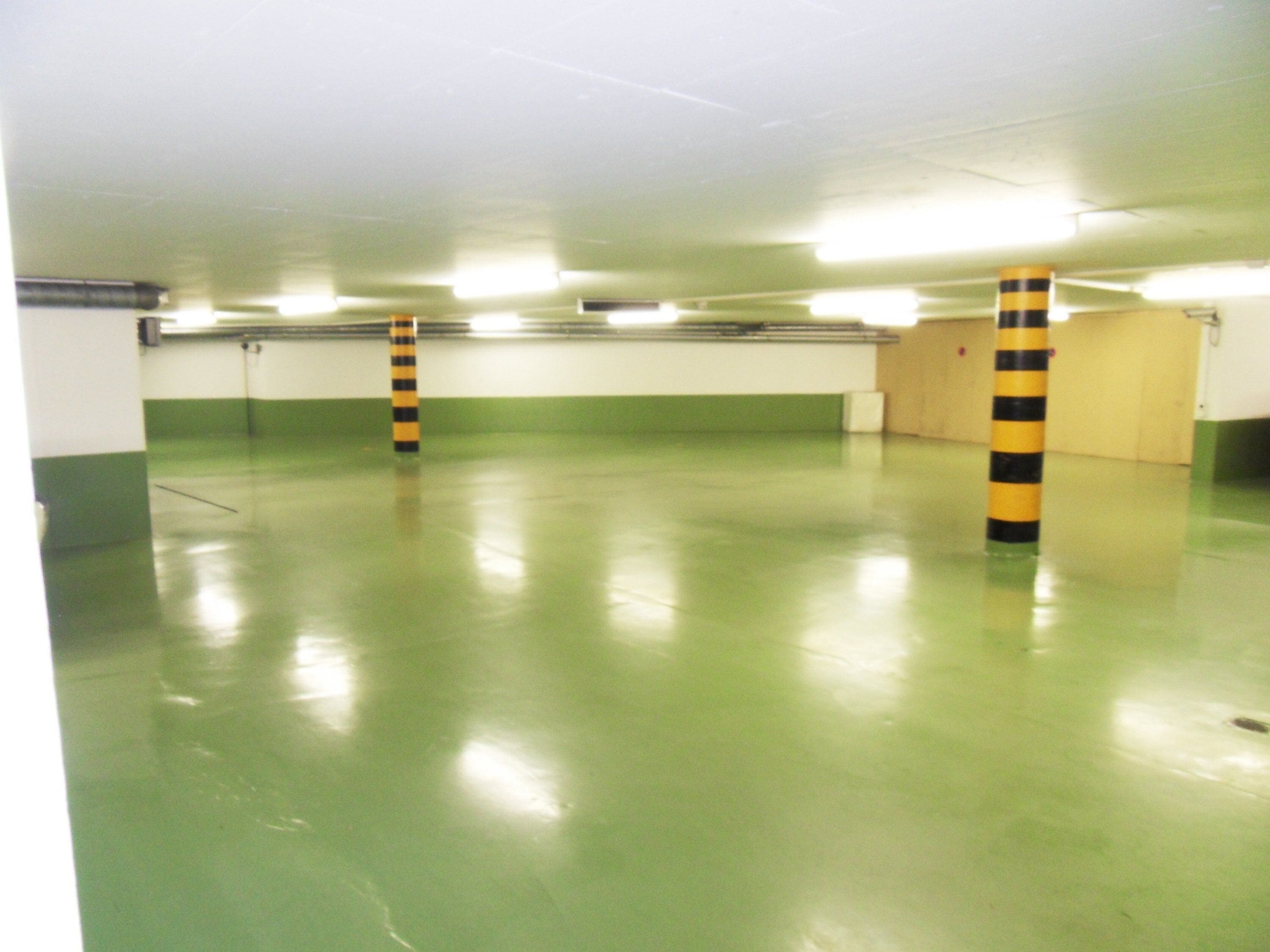 self-parking (surcharge) 28 per night