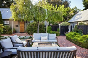 บริเวณภายนอก