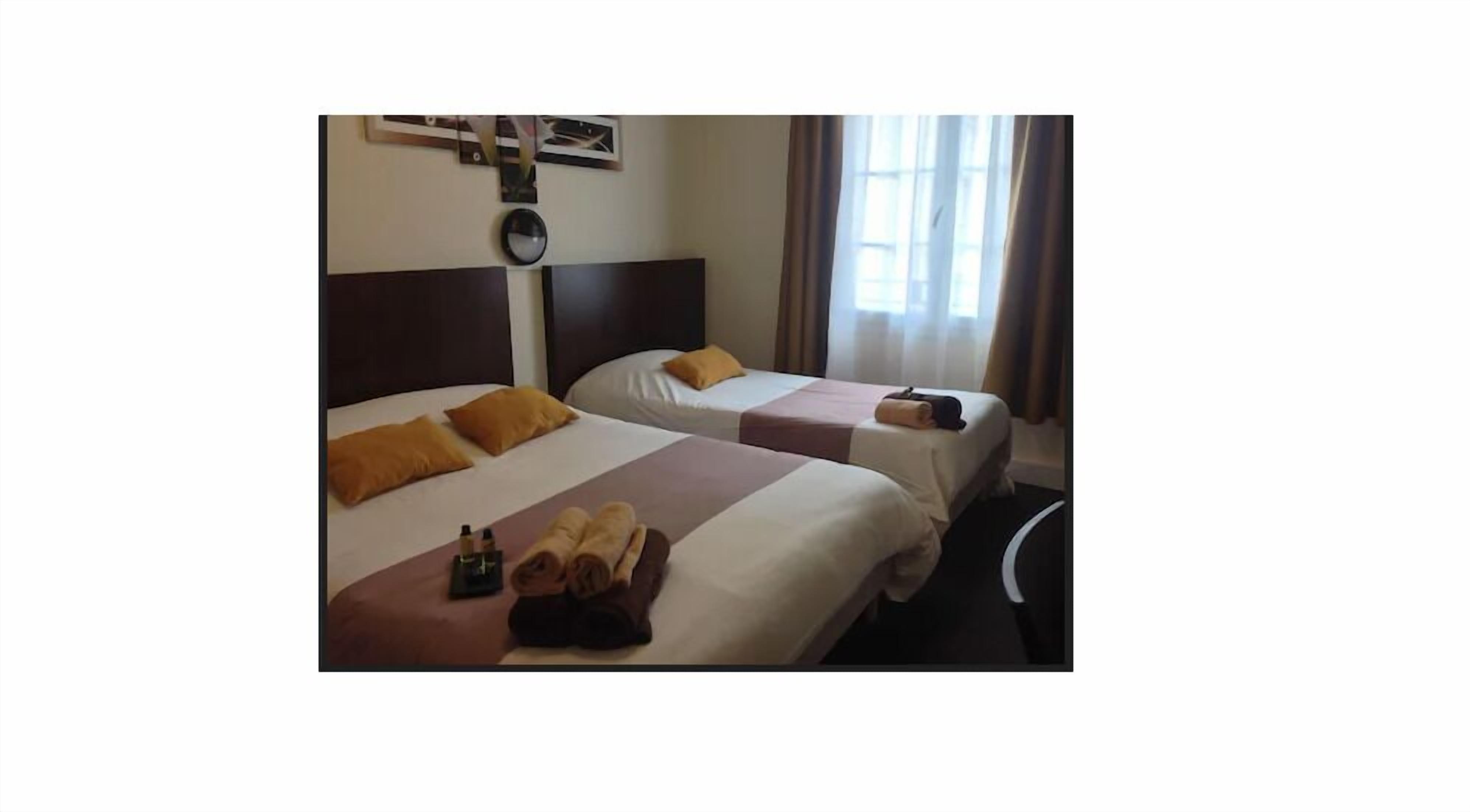 Frette Italian sheets, premium bedding, individually decorated, desk