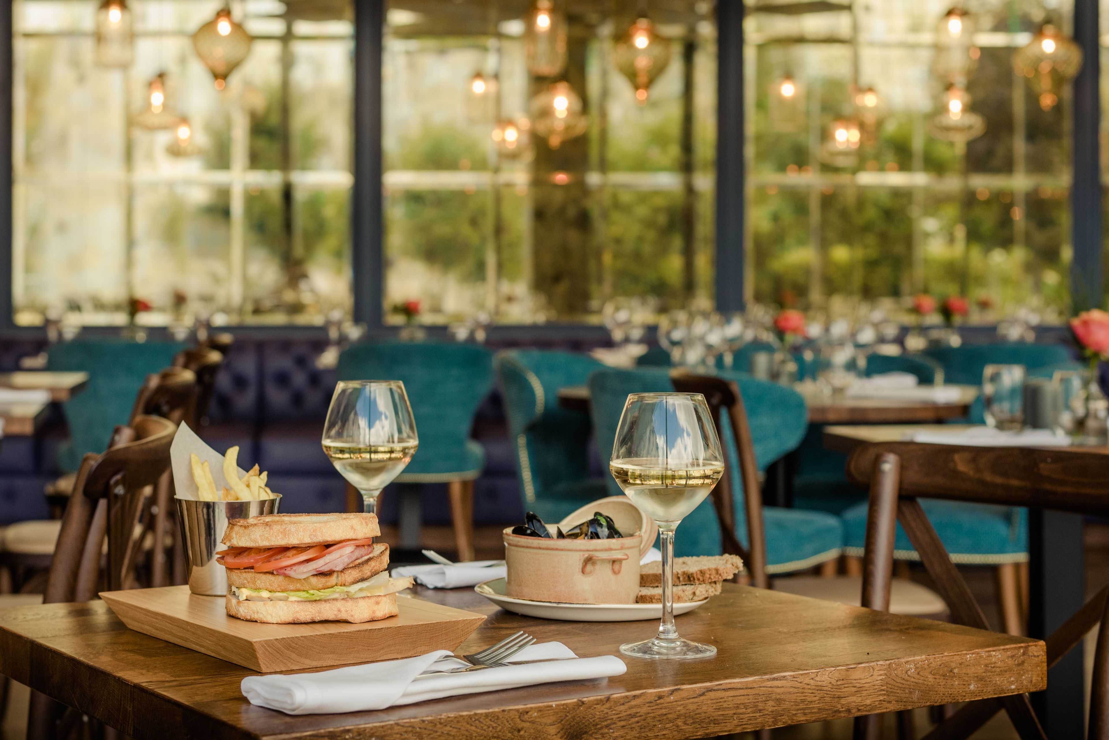 Breakfast, lunch and dinner served