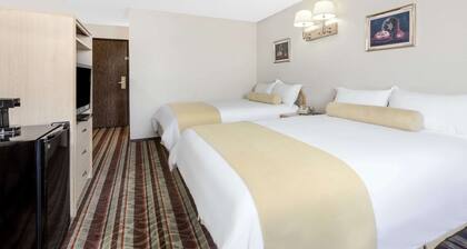 Super 8 by Wyndham Lake Havasu City