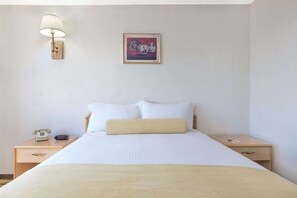 Caja de seguridad en la habitación, escritorio y wifi gratis 