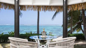 Villa, 1 chambre, en front de plage | Vue de la chambre