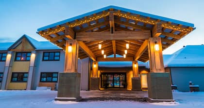 Prestige Hudson Bay Lodge & Conference Centre, WorldHotels Crafted Collection