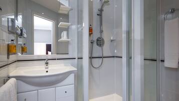 تجهيزات دش، مجففات شعر، مناشف