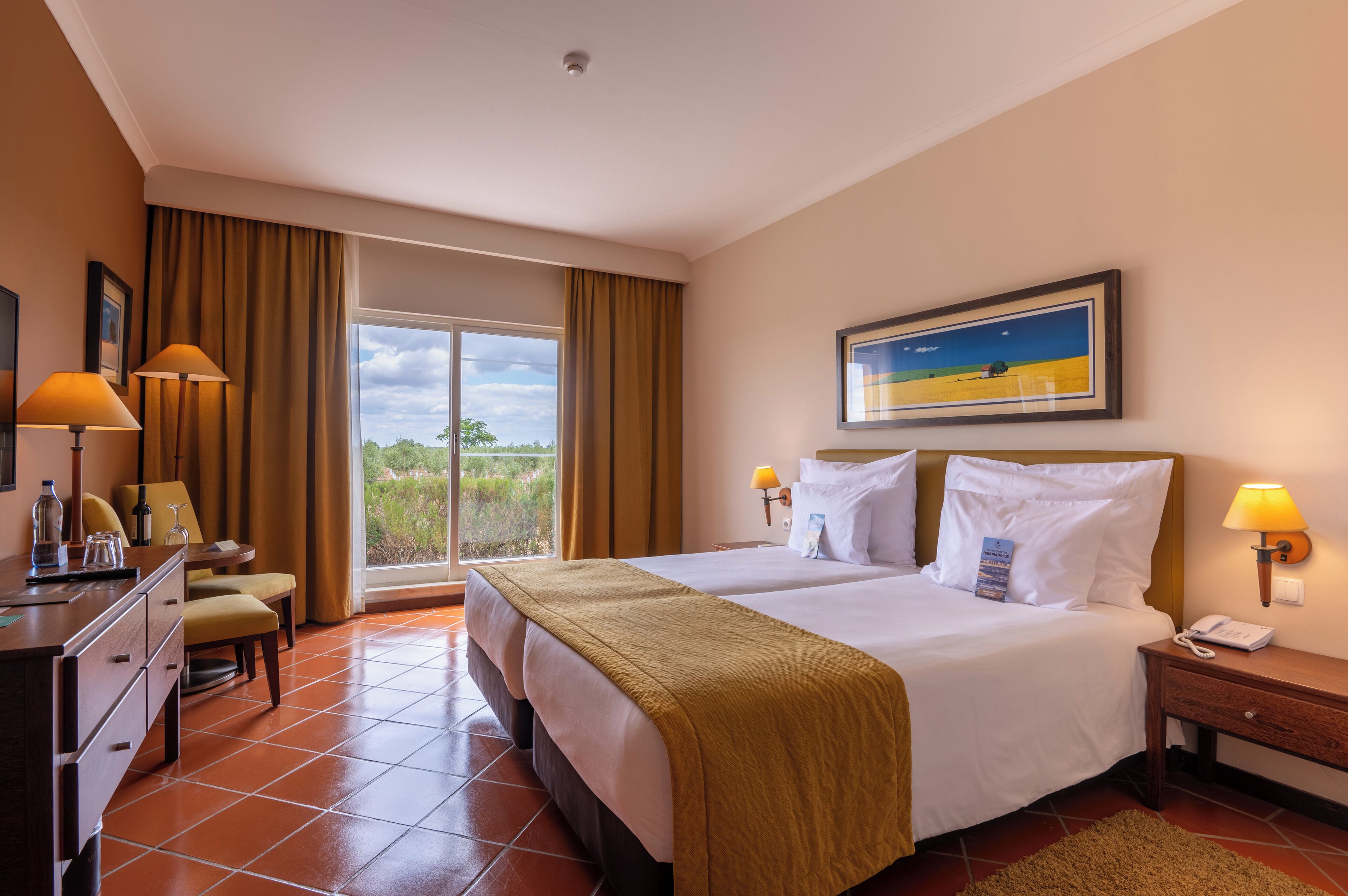 Minibar, desk, blackout curtains, free WiFi