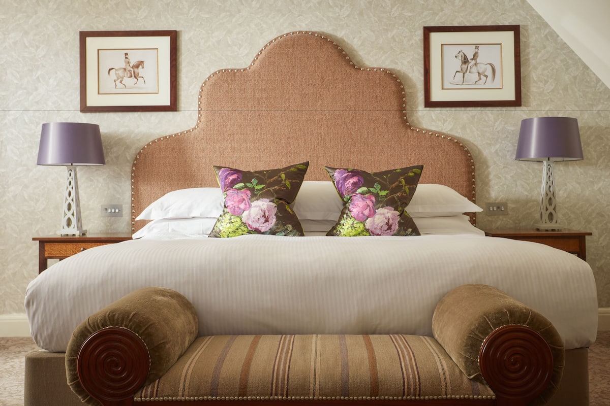 Egyptian cotton sheets, premium bedding, in-room safe