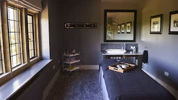 Perawatan tubuh, aromaterapi, body wrap, body scrub, dan perawatan wajah