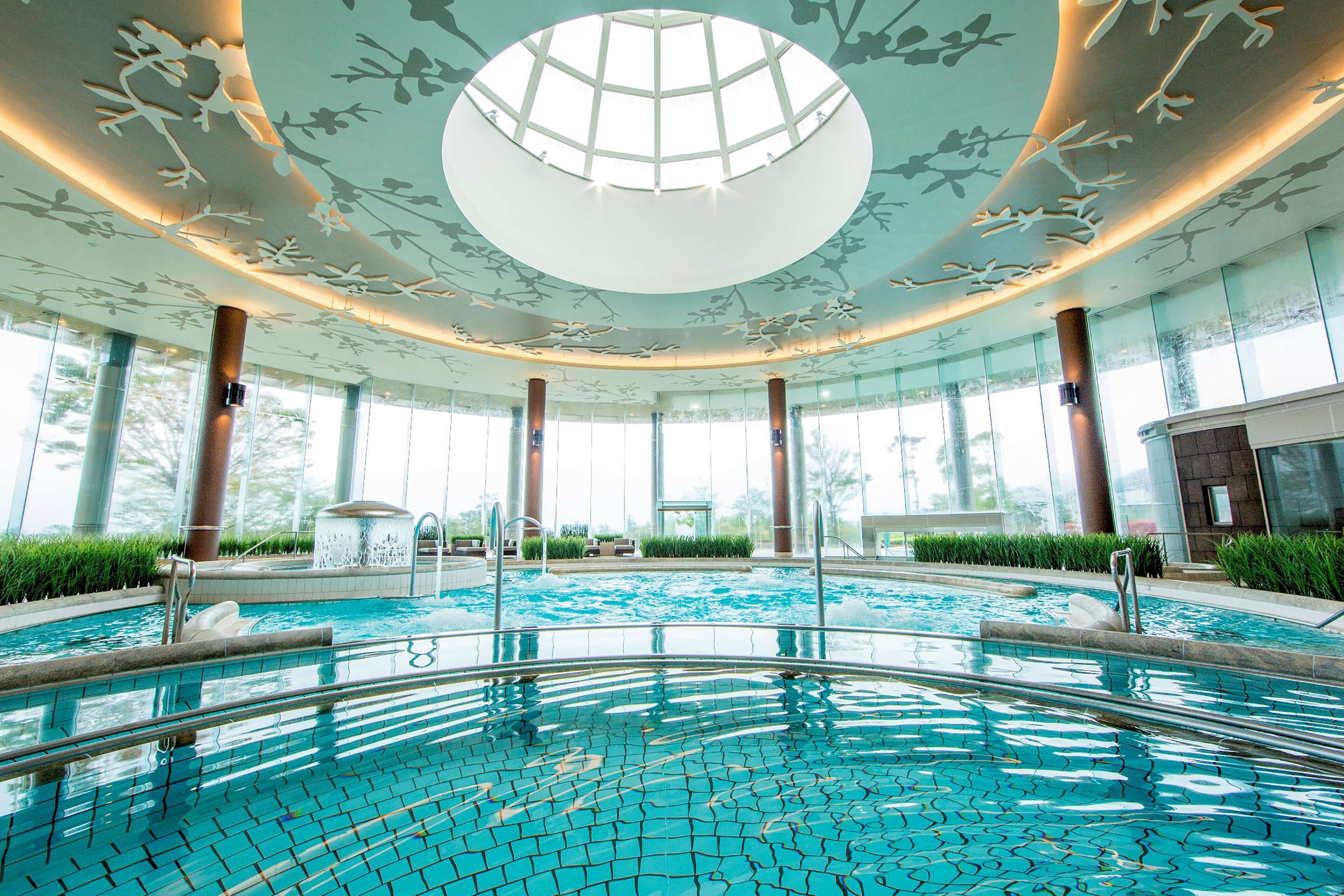 8 indoor pools, 2 outdoor pools