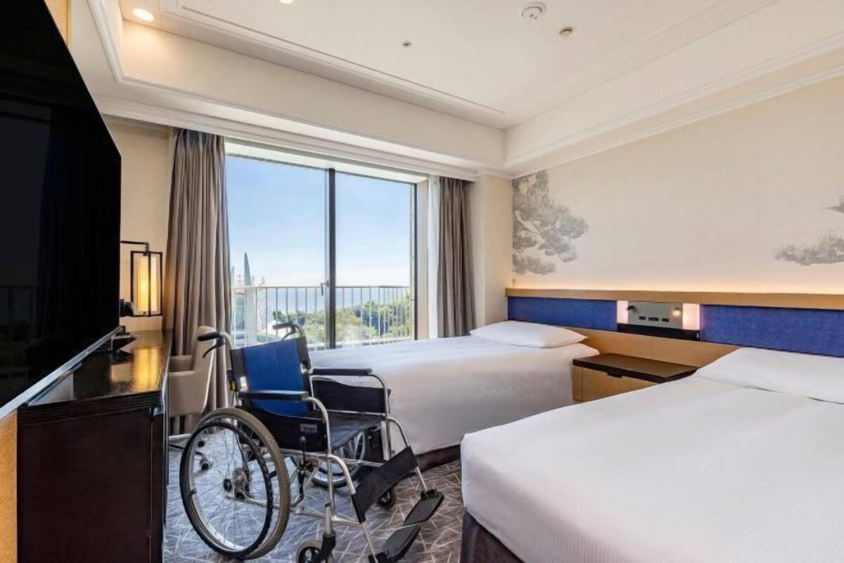 1 bedroom, in-room safe, WiFi, bed sheets