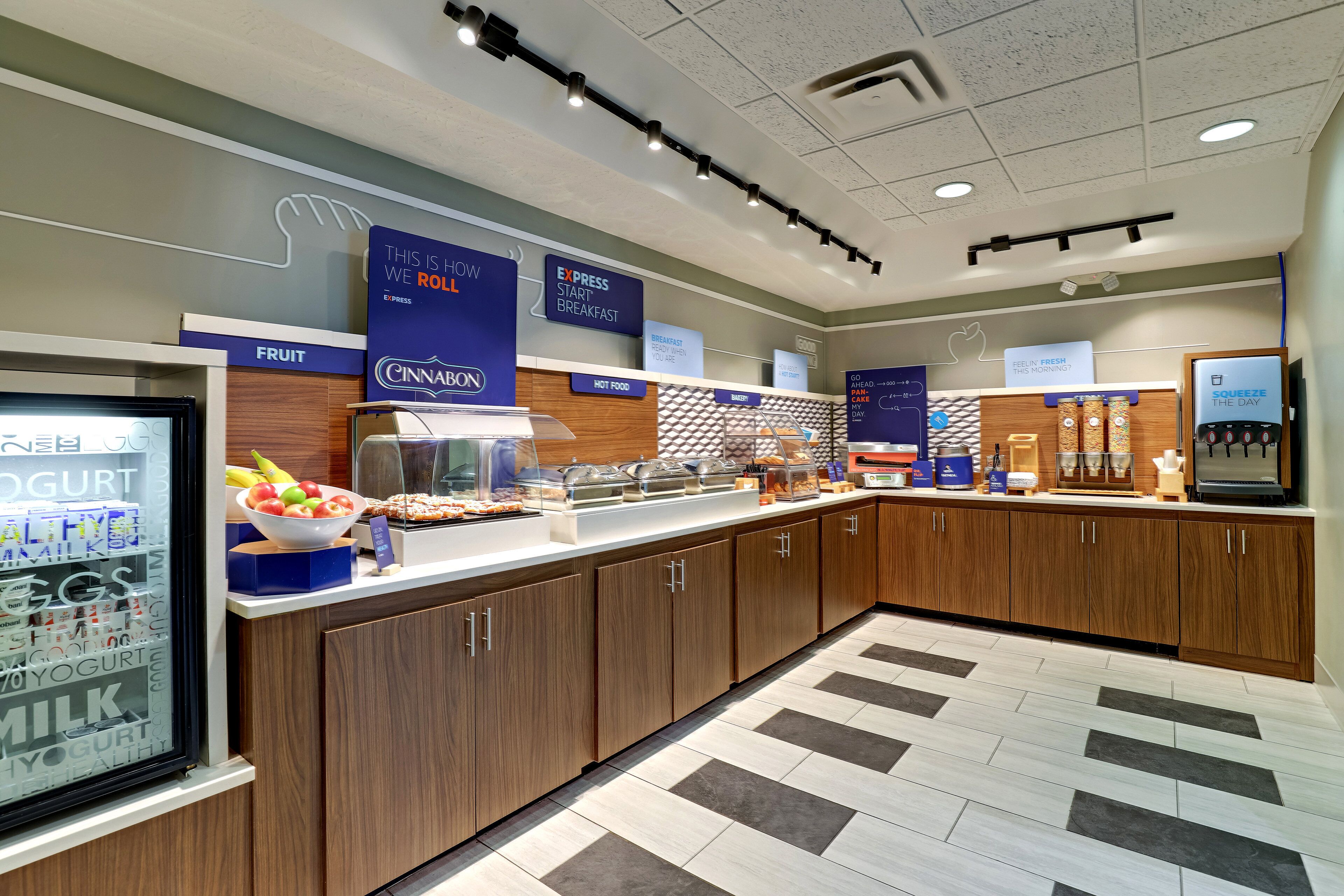 free buffet breakfast