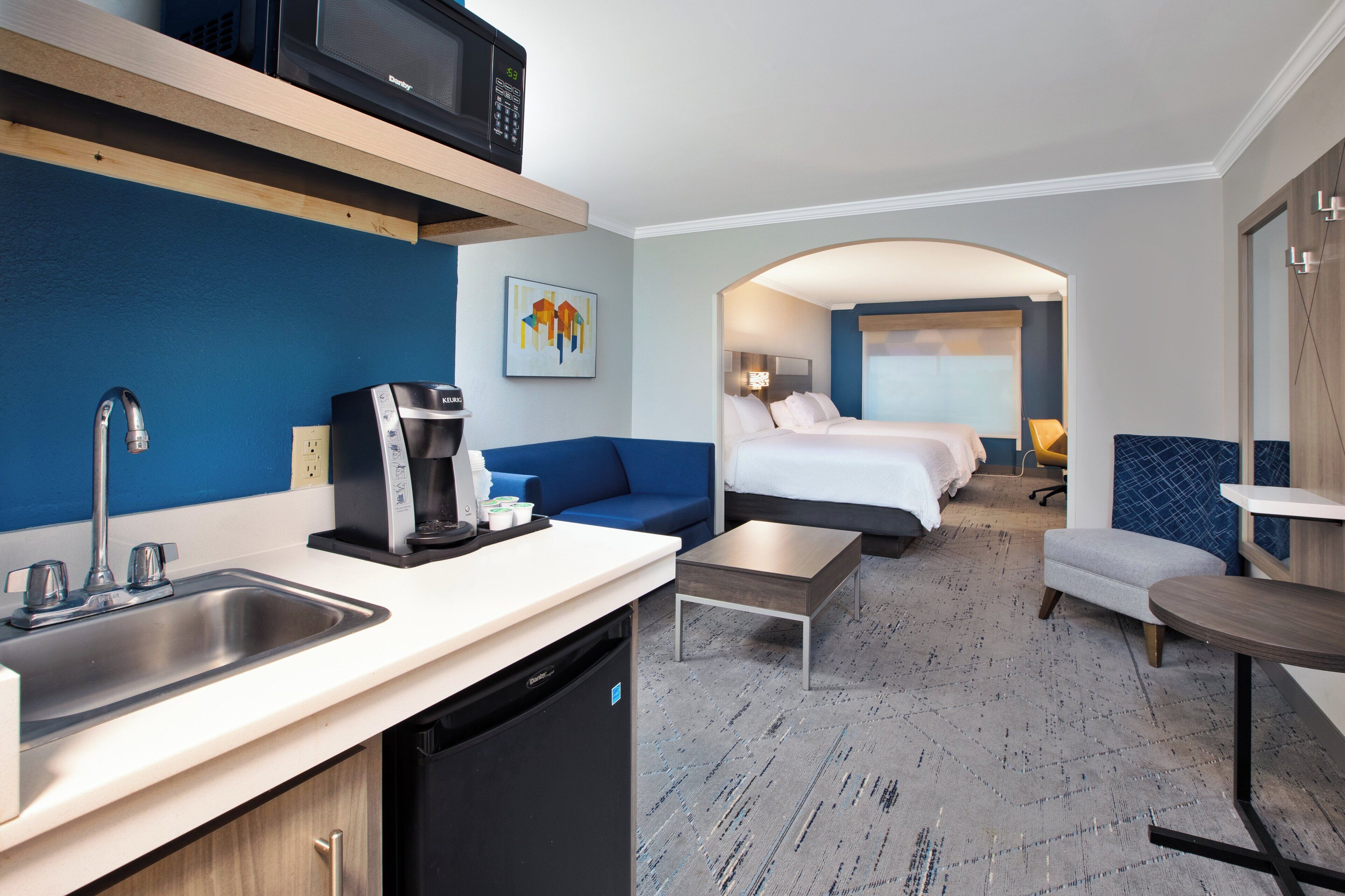 suite, multiple beds (additional living area) | desk, iron/ironing board, free cots/infant beds, free wifi