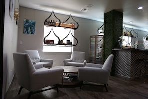 Bar (on property) - Hotel Ylem (Houston)