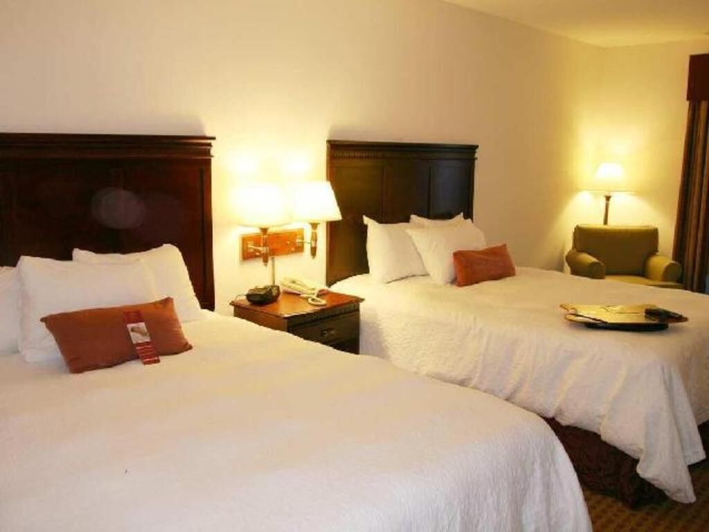 Down comforters, in-room safe, desk, laptop workspace
