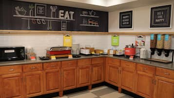 Free daily buffet breakfast