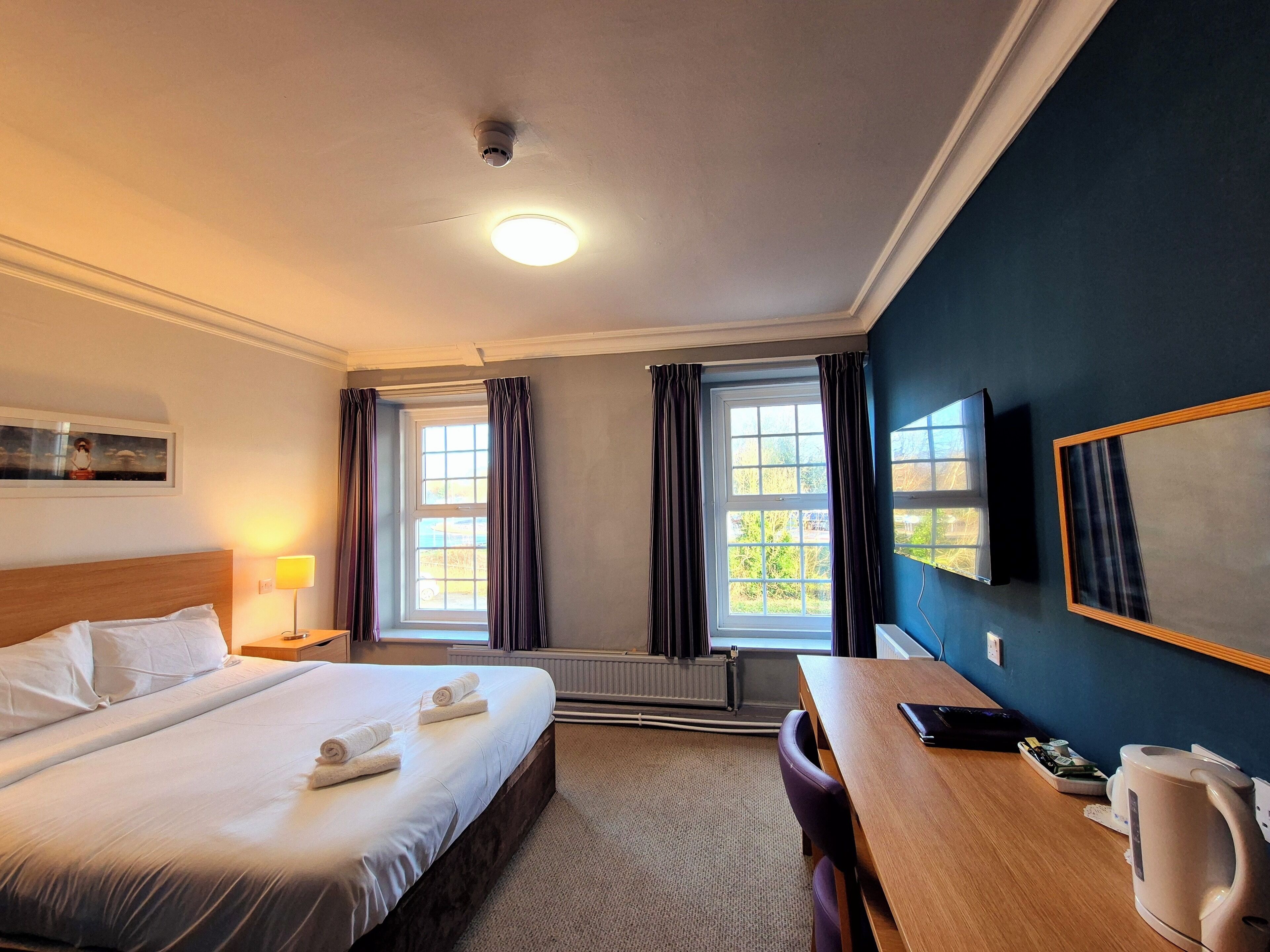 Desk, iron/ironing board, free WiFi, bed sheets