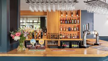 Bar (in der Unterkunft)