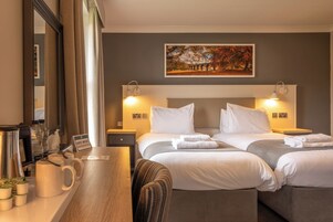 Superior Twin Room, River View | Desk, iron/ironing board, free WiFi, bed sheets