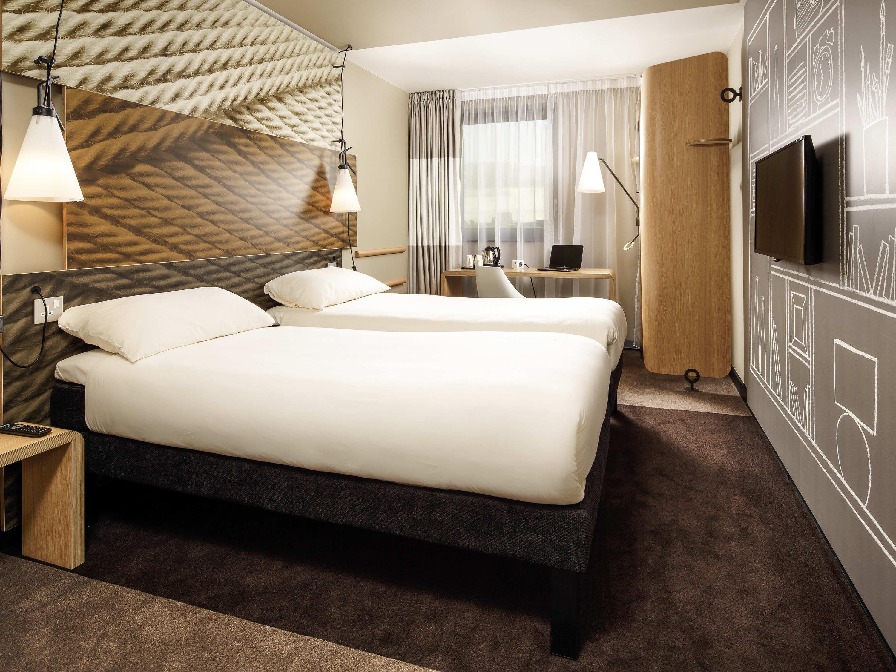 In-room safe, desk, laptop workspace, blackout curtains