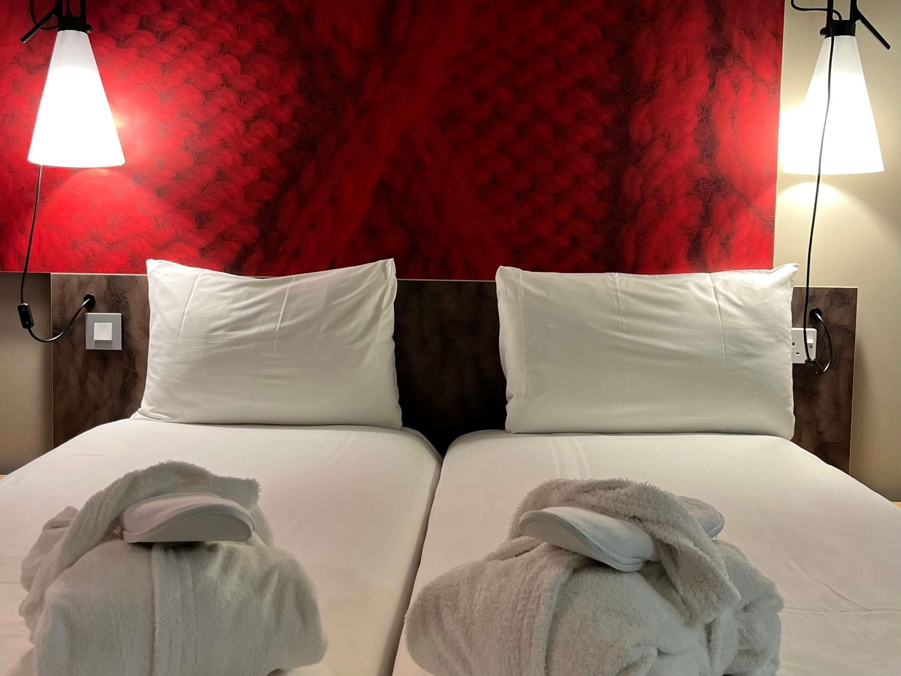 Premium Twin Room, 2 Twin Beds | In-room safe, desk, laptop workspace, blackout drapes