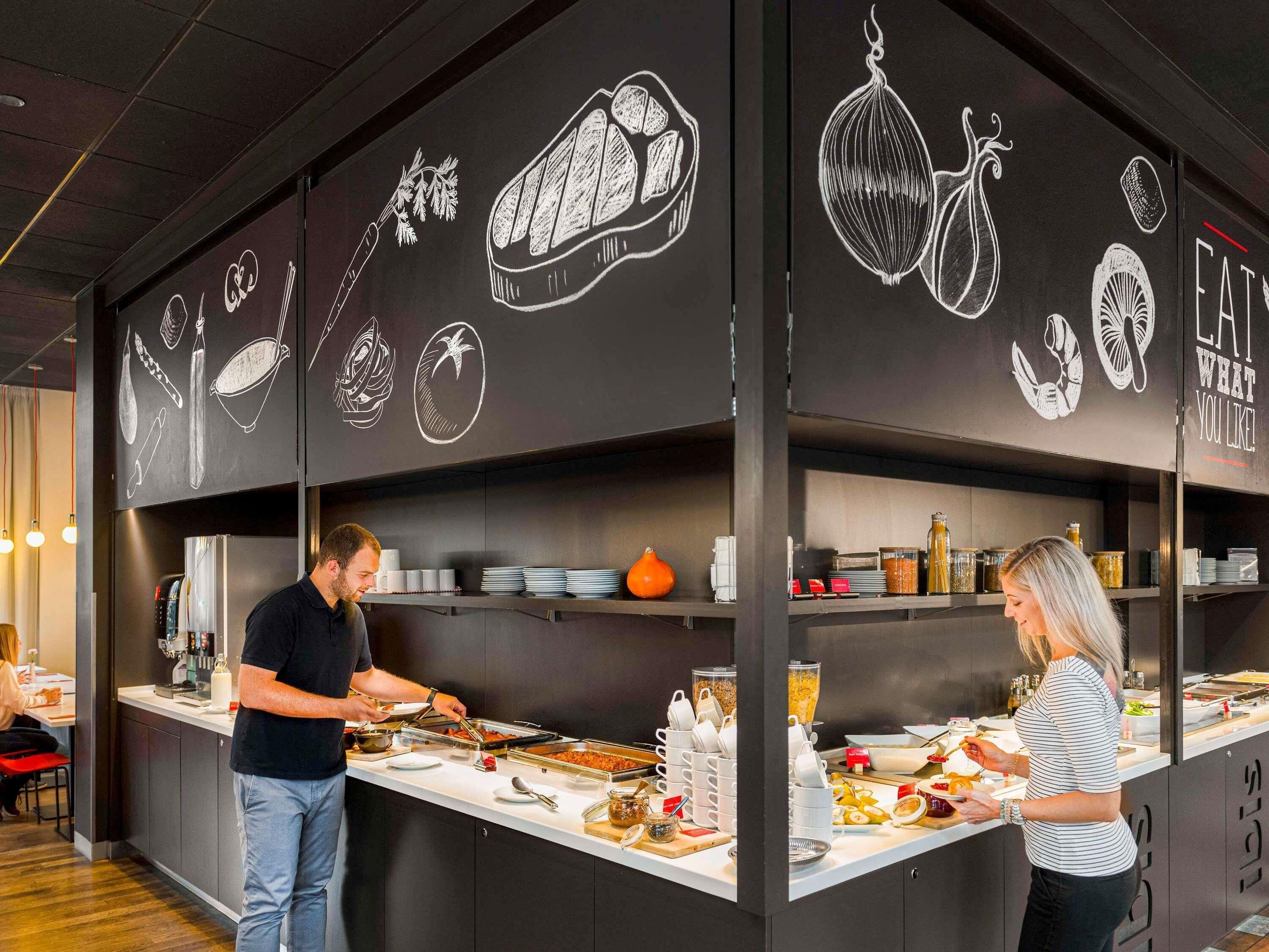 Colazione a buffet, servita tutte le mattine (300 CZK a persona) 